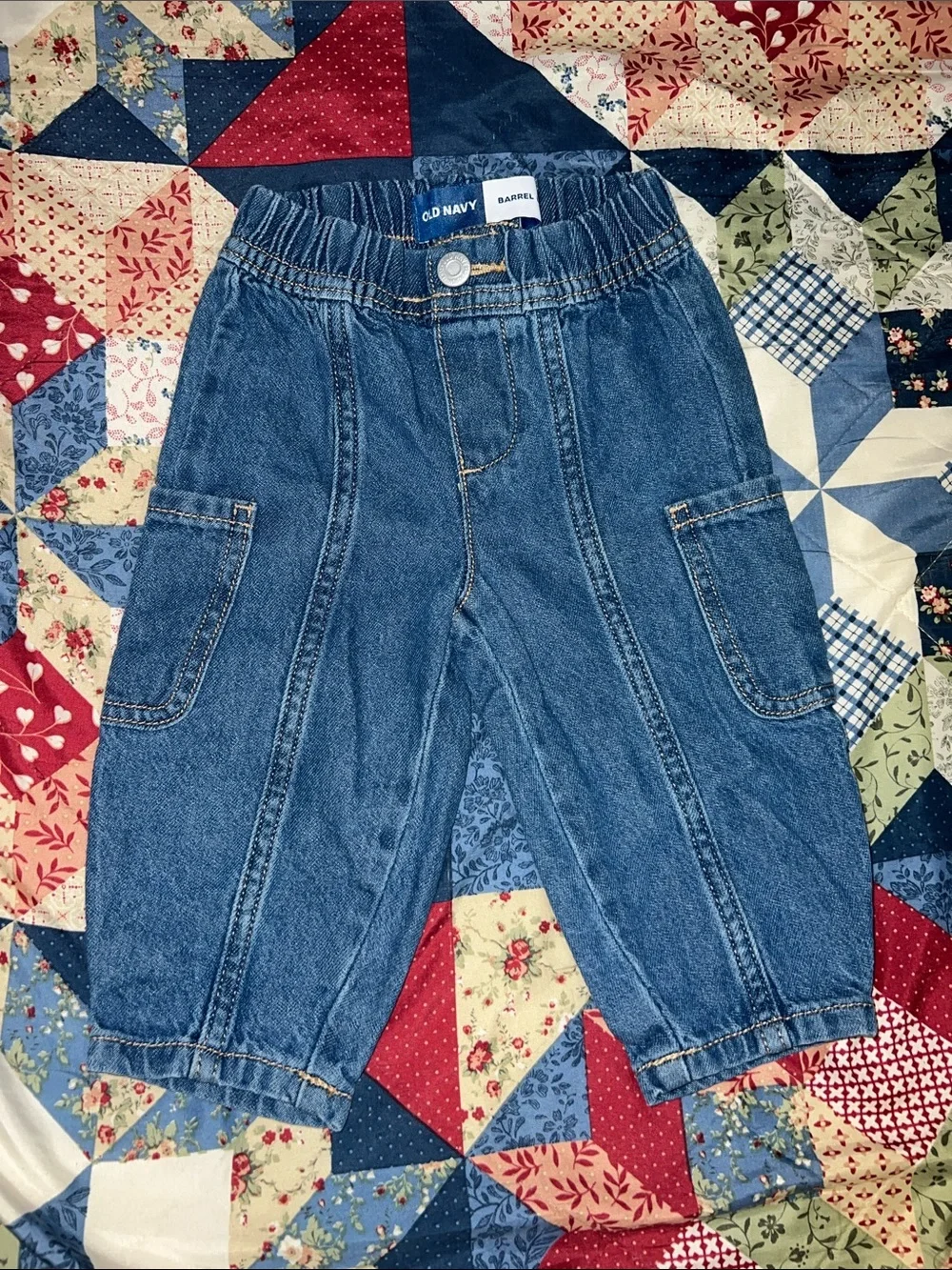 Old Navy toddler Elastic Waist Jeans Trio - Black, Light Blue, Dark Blue